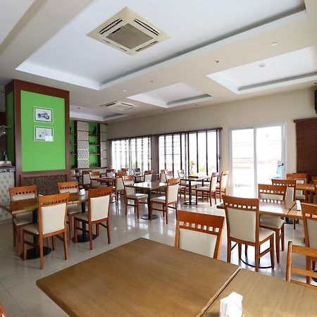 קוריאנטס Hotel Orly מראה חיצוני תמונה