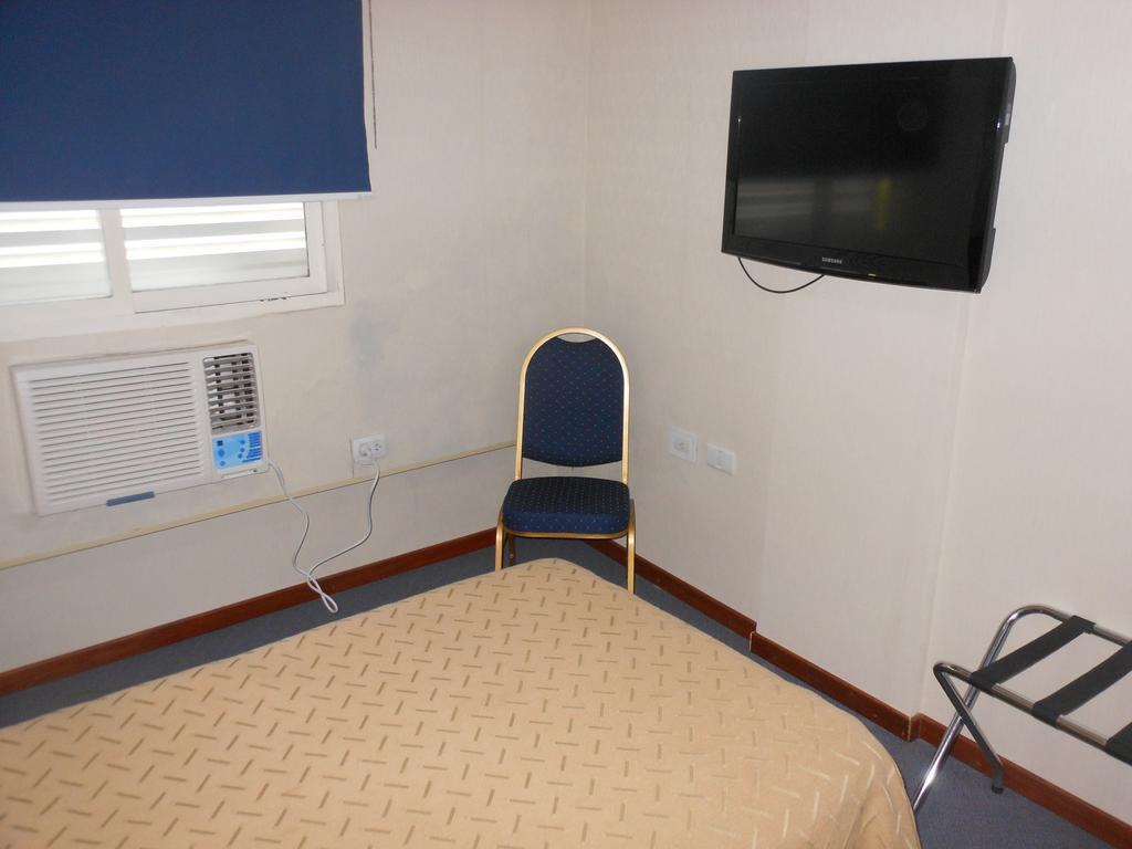קוריאנטס Hotel Orly חדר תמונה