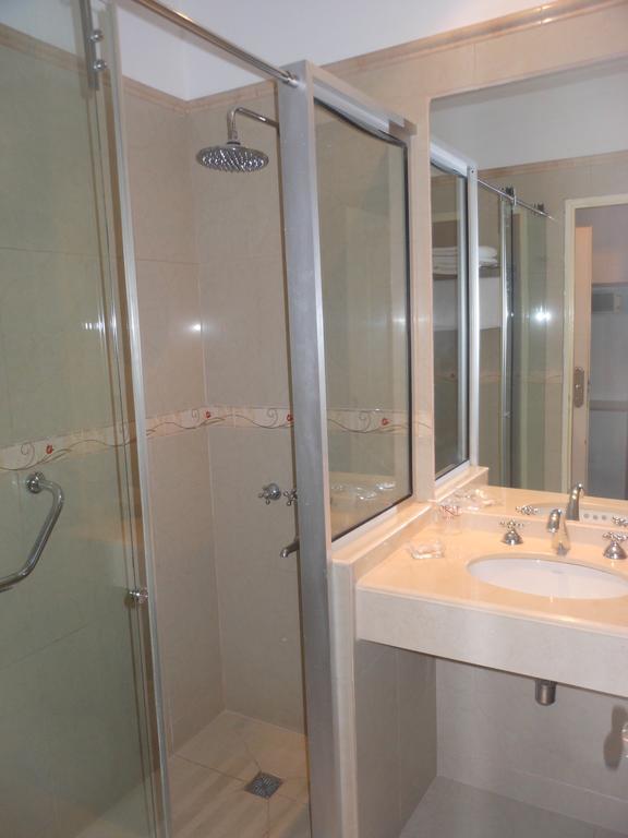 קוריאנטס Hotel Orly מראה חיצוני תמונה