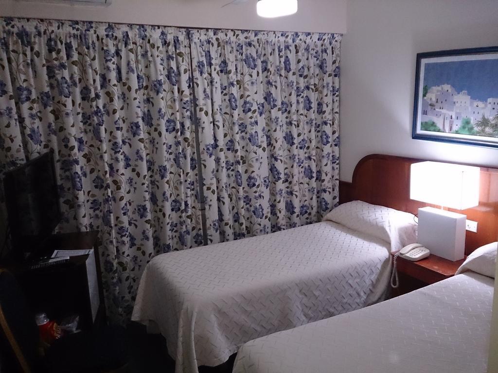 קוריאנטס Hotel Orly חדר תמונה